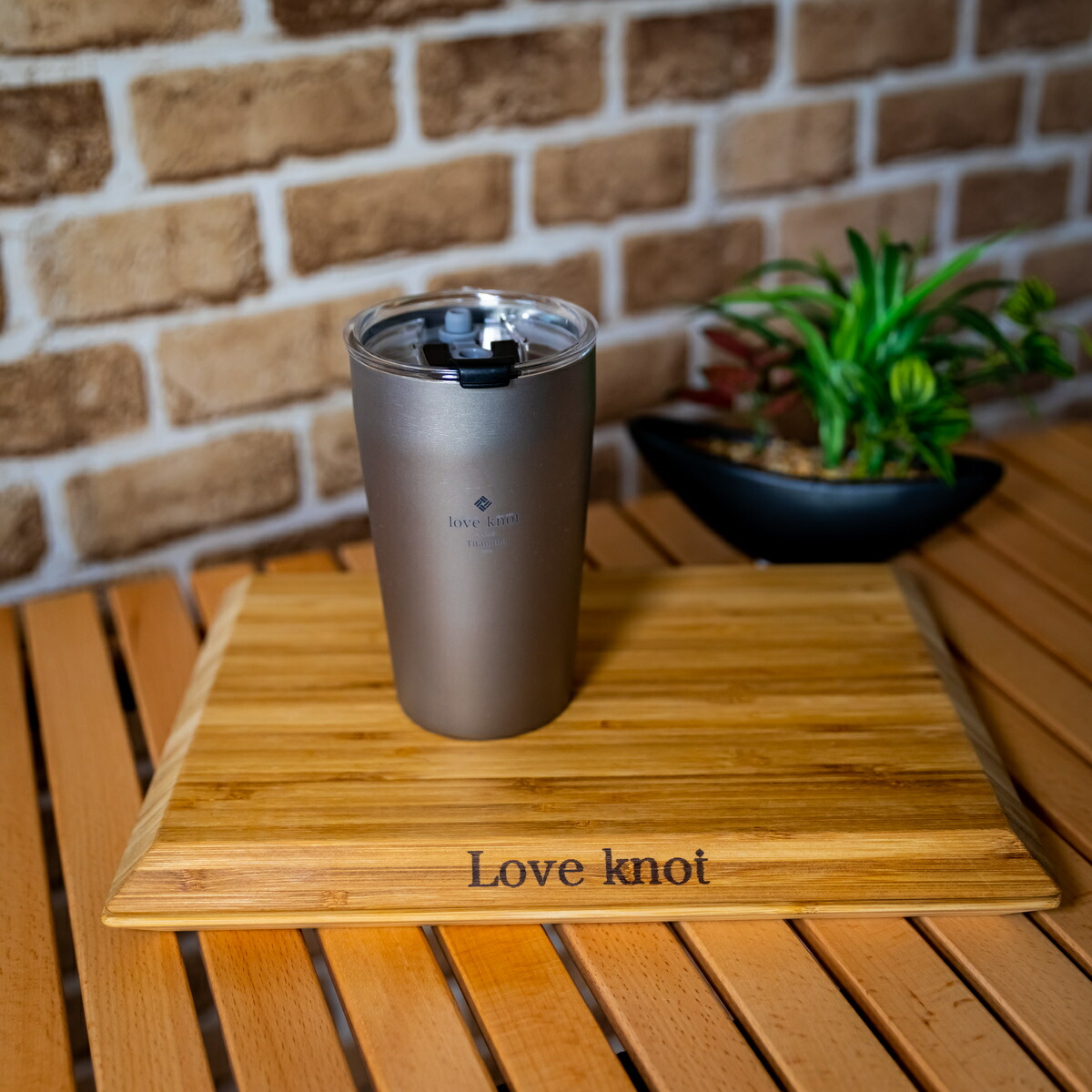 ＬＯＶＥＫＮＯＴ ダブル社会システムタンプラー５００チタン製 食器 和食器  優勝杯  蓋付 アウトドア 難民キャンプ 丸焼き軽さ 防災 父の日 ギフトキャンプ、トレッキング、アウトドア装置