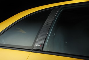 NISMO(ニスモ) カーボンピラーガーニッシュ スカイライン R33 2ドア ドライカーボンシート+UVカットクリアコート仕上げ 7689S-RNR30｜ななこ屋店