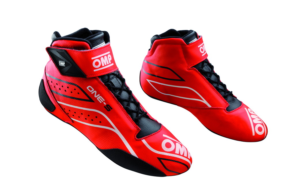 OMP ONE-S SHOE レッド【サイズ 43】（レーシングシューズ） 品番：IC0-0822-A01-061-43