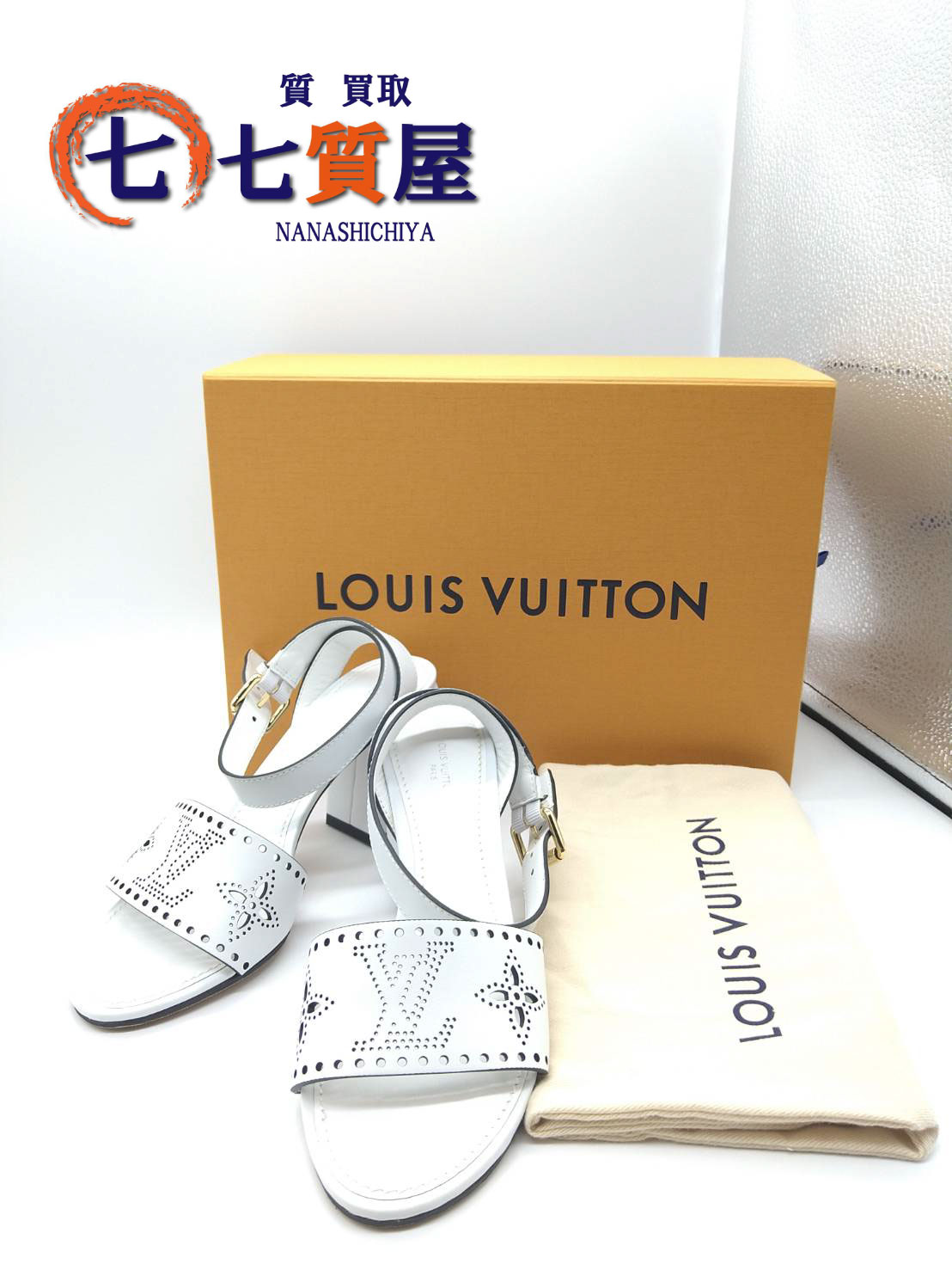 【中古】新品負けず劣らず・未当て嵌める LOUIS VUITTON ルイヴィトン ホライゾンライン サンダル Vibram(ヴィブラム)気魂 白いこと×ゴールド金具 アンクルストラップ