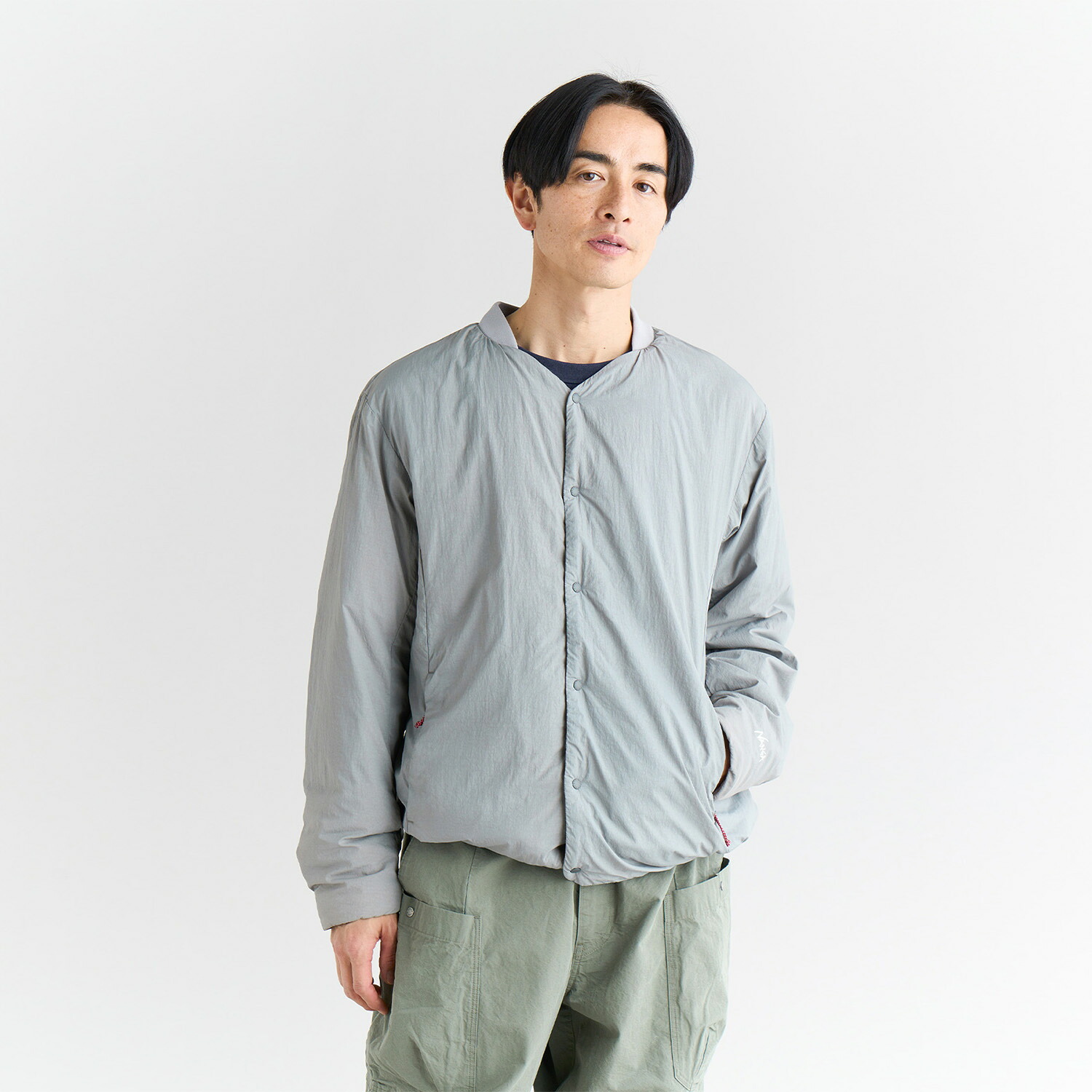 【堅苦しさ】ナンガ NANGA 春落ちこむ アウター 上衣 ジレー ノーカラーソフトダウンカーディガン NO COLLAR SOFT DOWN CARDIGAN