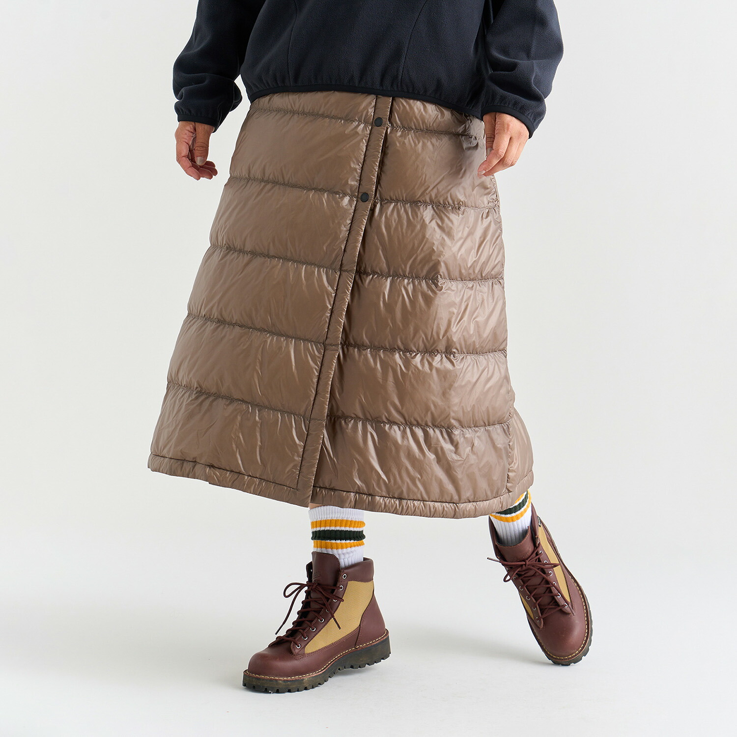 NANGA キルティング ロングスカート コヨーテ　未使用 nd2242-1z318-1100-2.jpg