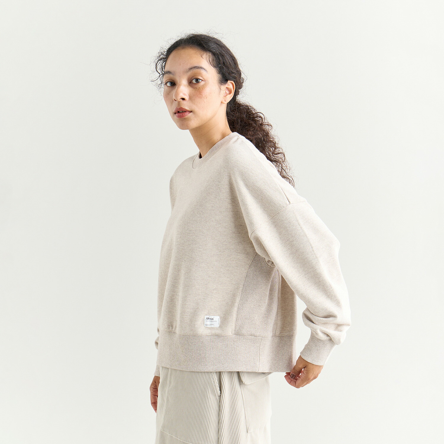 【堅苦しさ】ナンガ NANGA 調教師 トレーナー トップス レーディス エコ変わり種 トレーナー(ウィメンズ) ECO HYBRID SWEATSHIRT W お上さん お上さん用