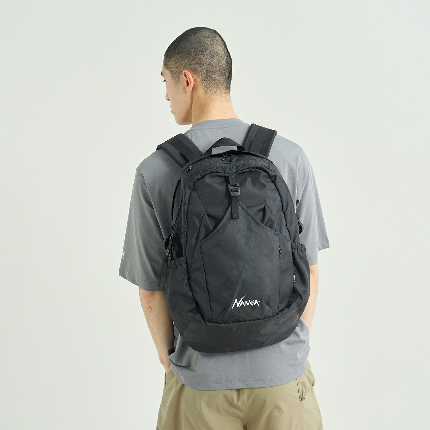 【堅苦しさ】ナンガ NANGA 御徒面子 背嚢 エコ容器に並べる うしろ側容器に並べる ECOPAK UR BACKPACK