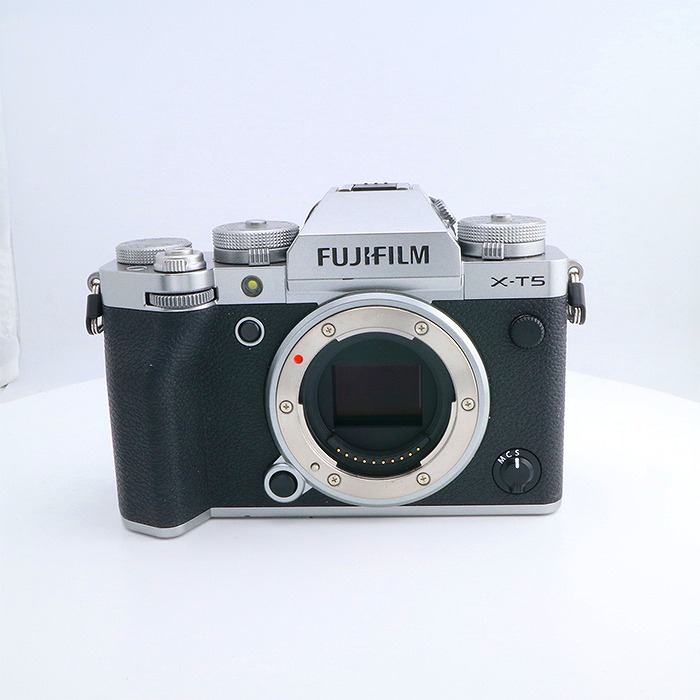 【中古】 (フジフイルム) FUJIFILM  X-T5-S ﾎﾞﾃﾞｨ【中古写真機 デジタル一眼】 位置づける：B