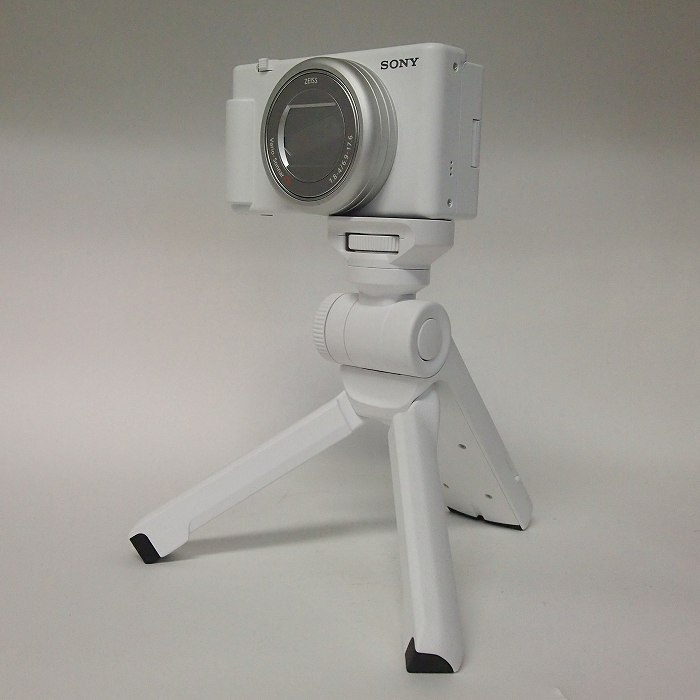 【中古】 (ソニー) SONY VLOGCAM ZV-1MII ｼｭｰﾃｨﾝｸﾞｸﾞﾘｯﾌﾟｷｯﾄ ﾎﾜｲﾄ     【中古写真機 コンパクトデジカメ】 序列付ける：B