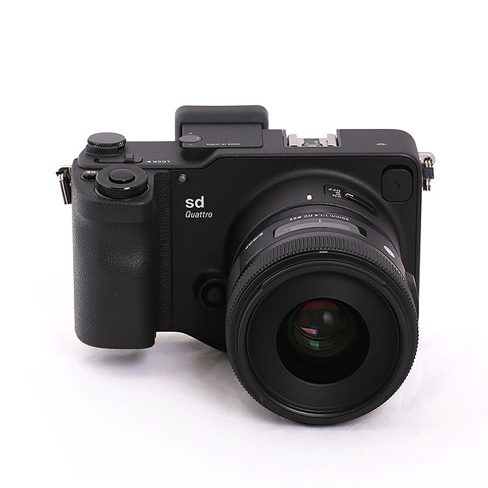 【中古】 (シグマ) SIGMA sd QUATTRO 30/1.4 DC Kit【中古写真機 デジタル一眼】 序列付ける：B
