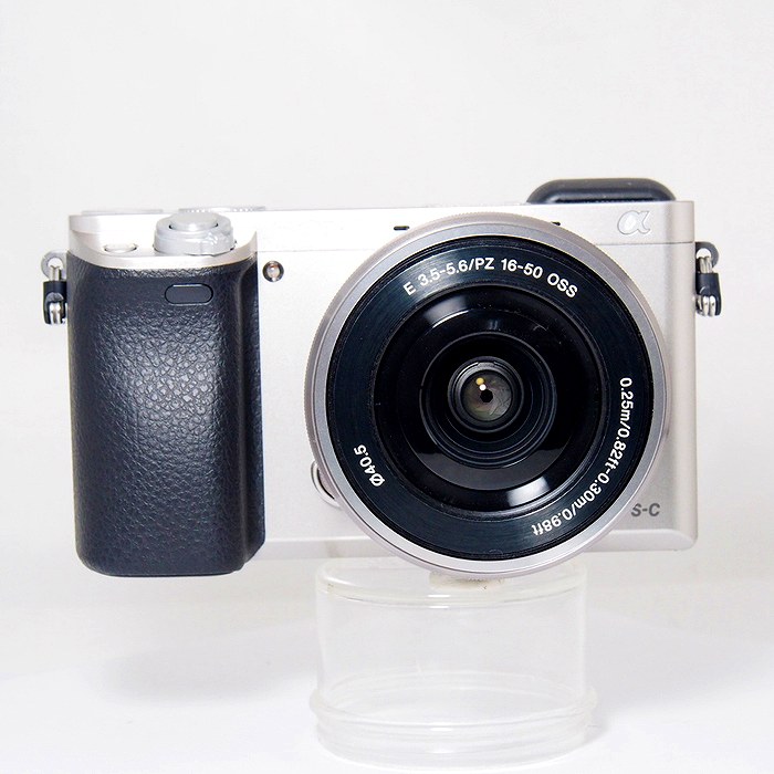 【中古】 (ソニー) SONY ILCE-6000L S ﾊﾟﾜｰｽﾞｰﾑﾚﾝｽﾞｷﾂﾄ【中古カメラ デジタル一眼】 ランク：AB｜カメラのナニワ 40,300円