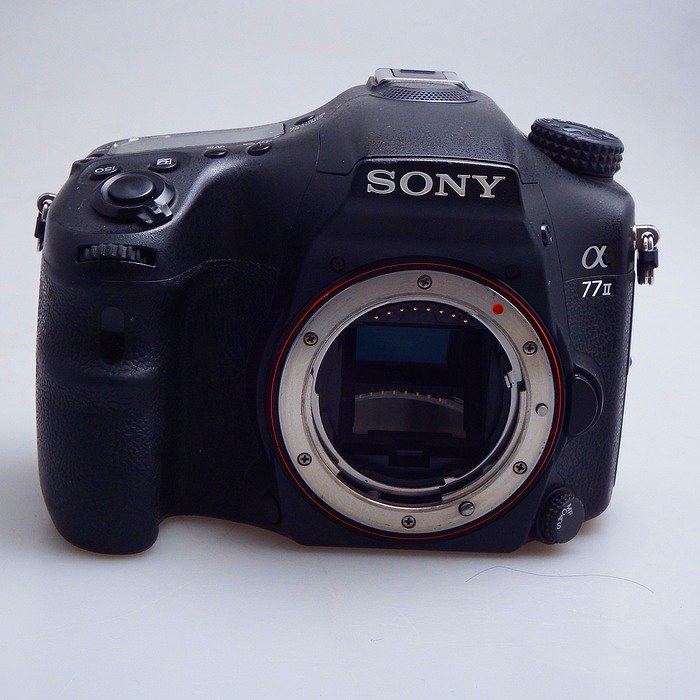 【中古】 (ソニー) SONY α77II ILCA-77M2【中古カメラ デジタル一眼】 ランク：B