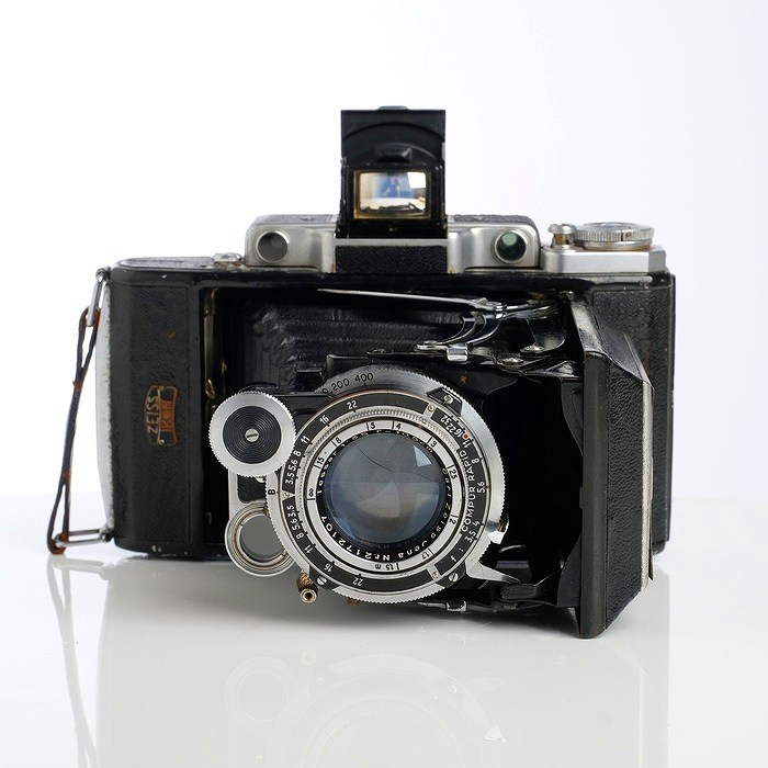【中古】 (カールツアイス) Carl Zeiss ｽｰﾊﾟｰｲｺﾝﾀ 531/2 ﾃｯｻｰ105/3.5 6x9【中古写真機 中判写真機】 序列付ける：C