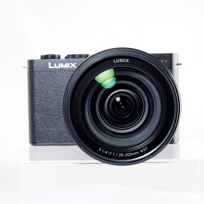【中古】 (パナソニック) Panasonic DC-S9 高倍率（28-200）ｽﾞｰﾑｷｯﾄ ｼﾞｪｯﾄﾌﾞﾗｯｸ【中古水晶体 ＡＦ水晶体】 位置づける：AB