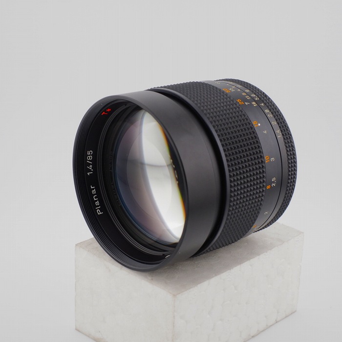 【中古】 (コンタックス) CONTAX Planar T* 85/1.4 AEG【中古レンズ MFレンズ】 ランク:B