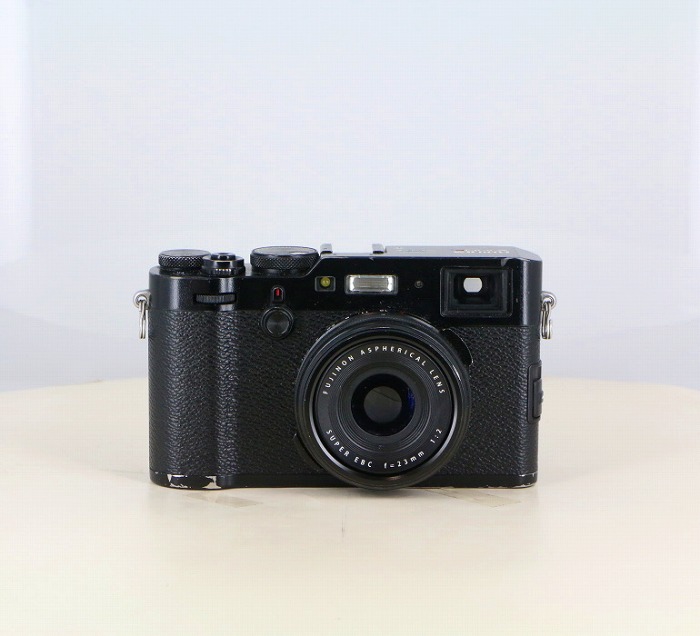 【中古】 (フジフイルム) FUJIFILM X100F ブラック【中古カメラ コンパクトデジカメ】 ランク:C|カメラのナニワ