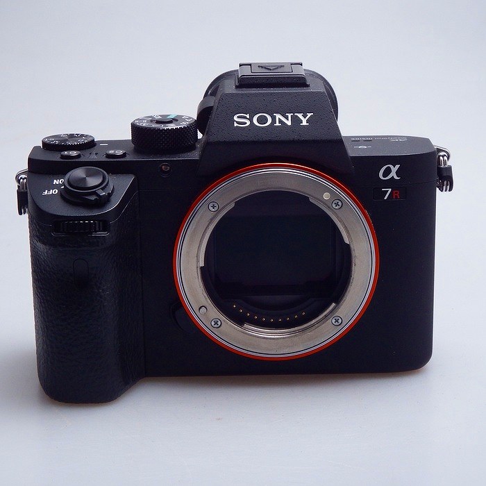 【中古】 (ソニー) SONY ILCE-7RM2  ﾎﾞﾃﾞｲ【中古写真機 デジタル一眼】 価値づける：AB