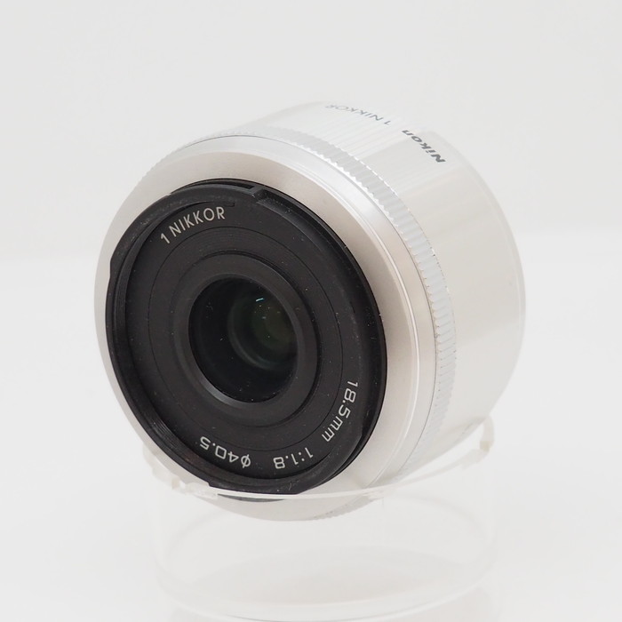 【中古】 (ニコン) Nikon 1 NIKKOR 18.5/1.8 ｼﾙﾊﾞｰ【中古水晶体 ＡＦ水晶体】 価値づける：B