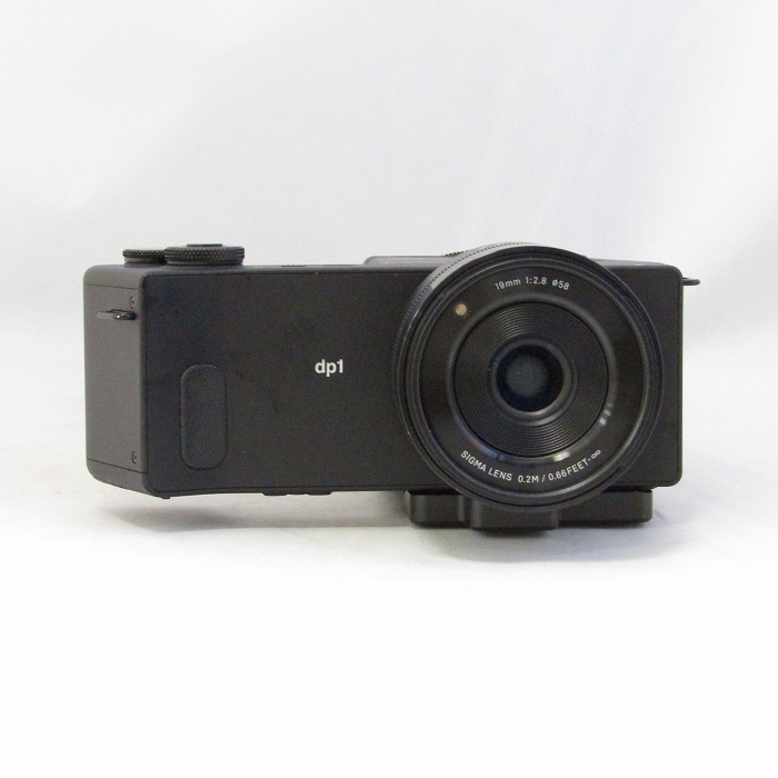 【中古】 (シグマ) SIGMA DP1 QUATTRO LCDﾋﾞﾕｰﾌｱｲﾝﾀﾞｰｷﾂﾄ【中古写真機 コンパクトデジカメ】 価値づける：B