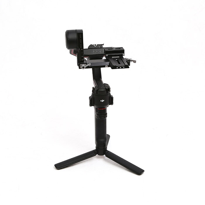 【中古】DJI DJI RS 3 序列付ける：B「タカチホ写真機 天神店店卸し資産」【中古ｼﾞﾝﾊﾞﾙ･ｽﾀﾋﾞﾗｲｻﾞｰ】商いもの吊りひも：2222050262322