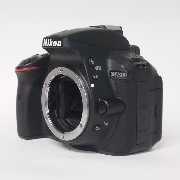 【中古】 (ニコン) Nikon D5300 ﾎﾞﾃﾞｨ ﾌﾞﾗｯｸ【中古写真機 デジタル一眼】 序列付ける：B