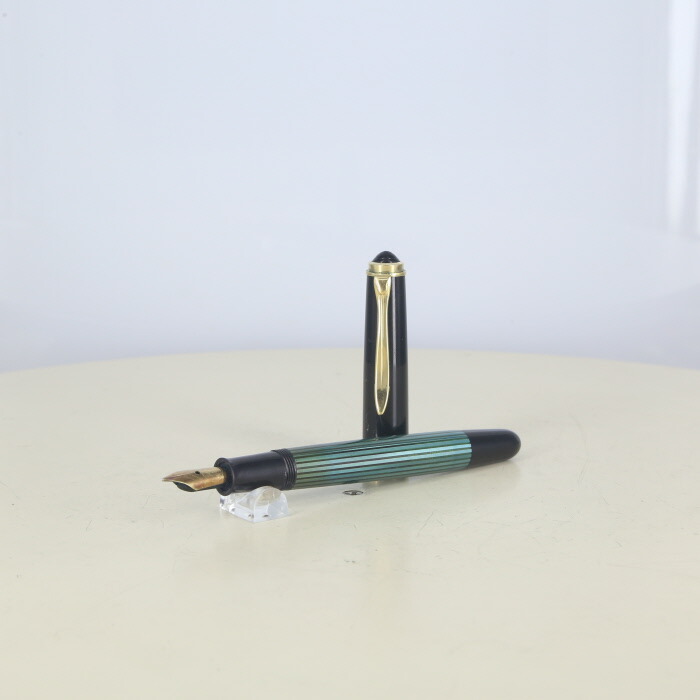 【中古】ﾍﾟﾘｶﾝ(PELIKAN) ｽｰﾍﾞﾚｰﾝM400 緑縞 序列付ける：B「檸檬社銀座礼拝堂店店卸し資産」【中古筆】商いもの吊りひも：2111012507161