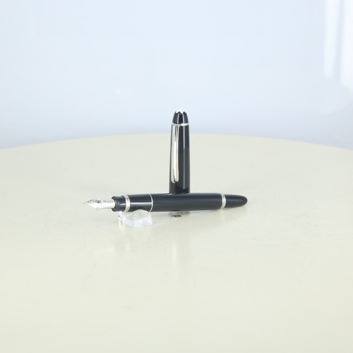 【中古】 (モンブラン) MONTBLANC ﾏｲｽﾀｰｼｭﾃｭｯｸ ﾌﾟﾗﾁﾅﾗｲﾝ #P114 ﾓｰﾂｧﾙﾄ【中古筆記具 中古筆】 価値づける：B