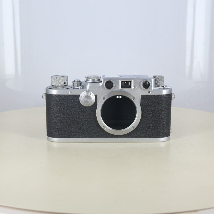 【中古】 (ライカ) Leica IIIｆ　ﾚｯﾄﾞｼﾝｸﾛ ｾﾙﾌﾅｼ ※ｽﾛｰ不動【中古カメラ フィルムカメラ】 ランク：C