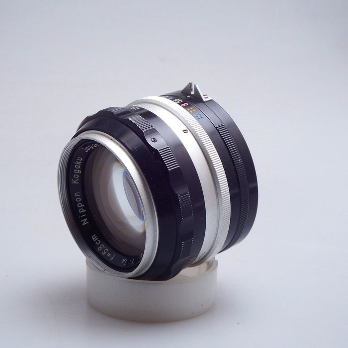 【中古】 (ニコン) Nikon Nikkor-S Auto 58/F1.4【中古水晶体 ＭＦ水晶体】 序列付ける：B