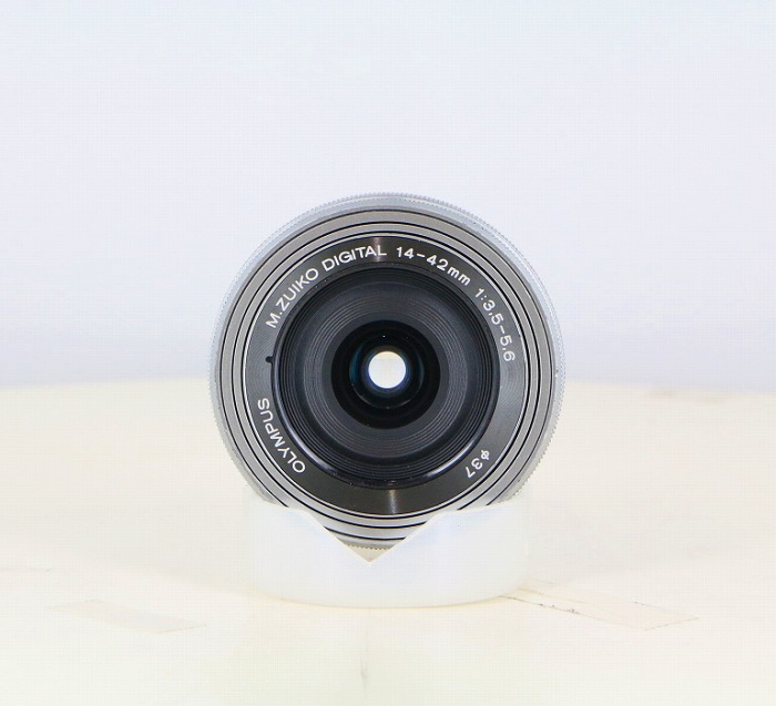 【中古】 (オリンパス) OLYMPUS MｽﾞｲｺｰﾃﾞｼﾞﾀﾙED14-42/3.5-5.6 EZ ｼﾙﾊﾞｰ【中古水晶体 ＡＦ水晶体】 位置づける：B