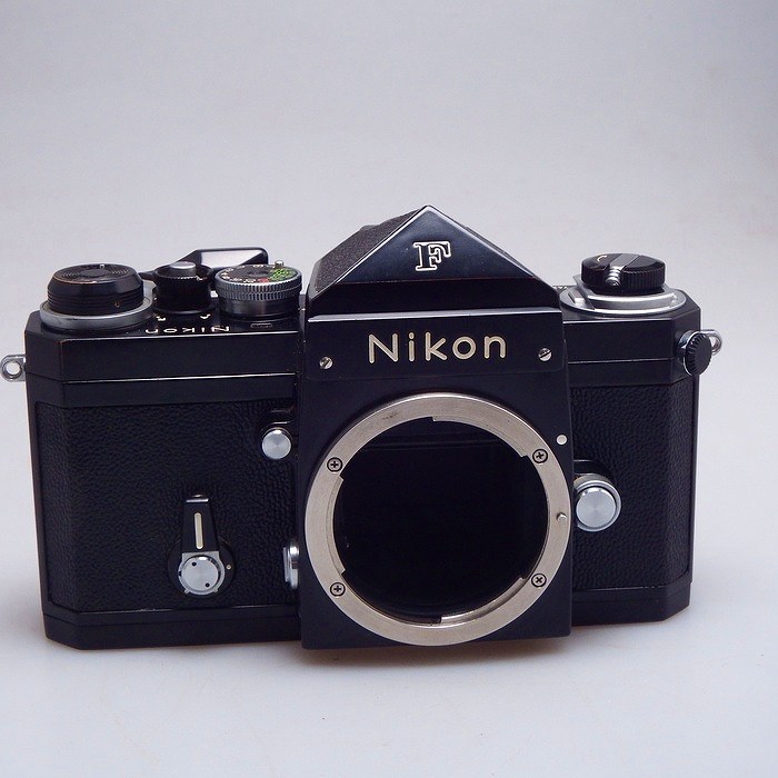 【中古】 (ニコン) Nikon F ｱｲﾚﾍﾞﾙ ﾌﾞﾗｯｸ 後期【中古カメラ フィルム一眼】 ランク：B+｜カメラのナニワ