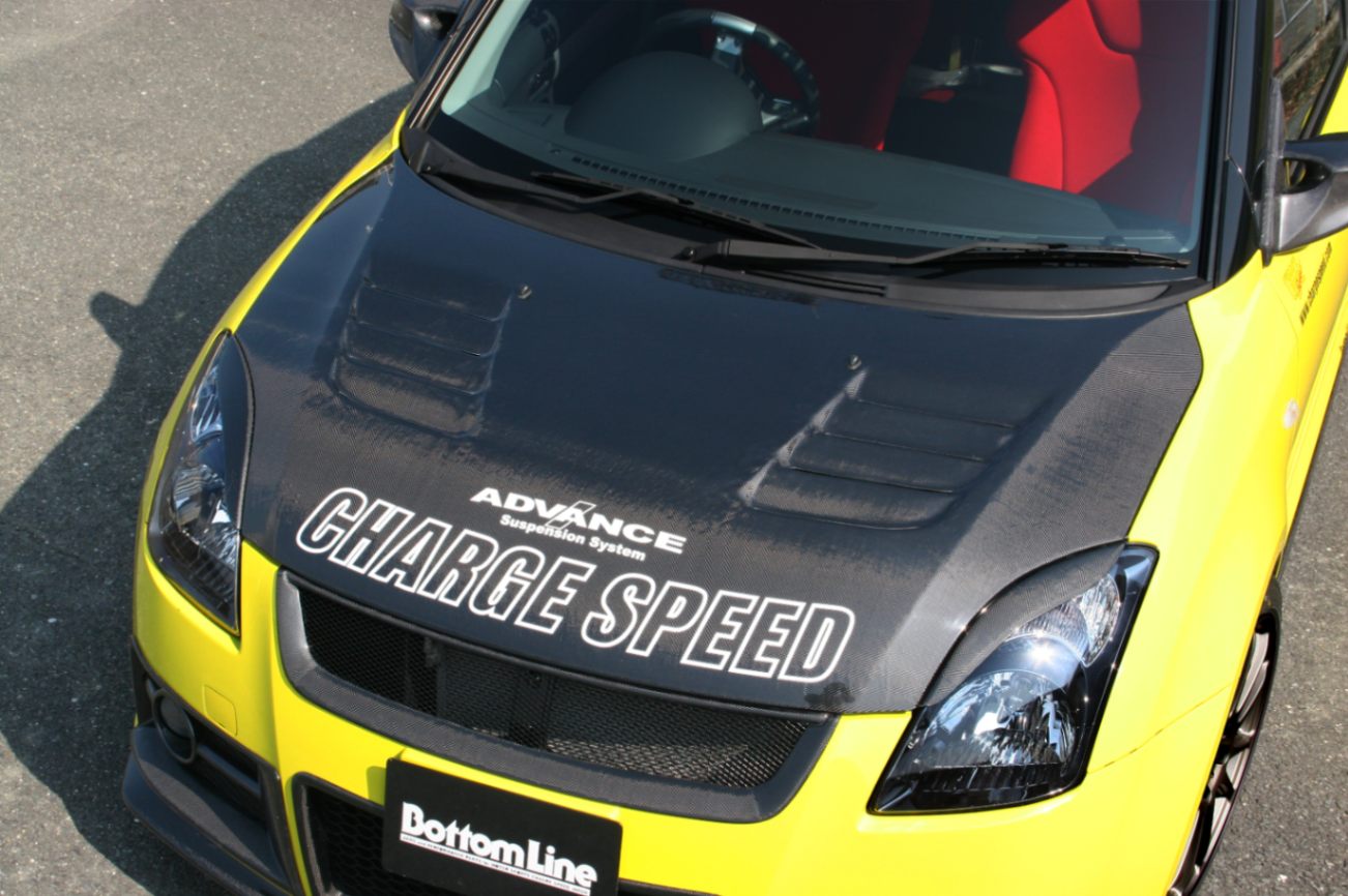 スイフトスポーツzc31s サンラインレーシング　カーボンボンネット GT cooling Bonnet SUNLINE RACING(サンラインレーシング)の