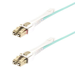 ＳｔａｒＴｅｃｈ．ｃｏｍ 光ファイバーケーブル/4m/OM4準拠/プッシュプル/50/125/LC-LC(450FBLCLC4PP) 取り寄せ商品｜ナノズ　店