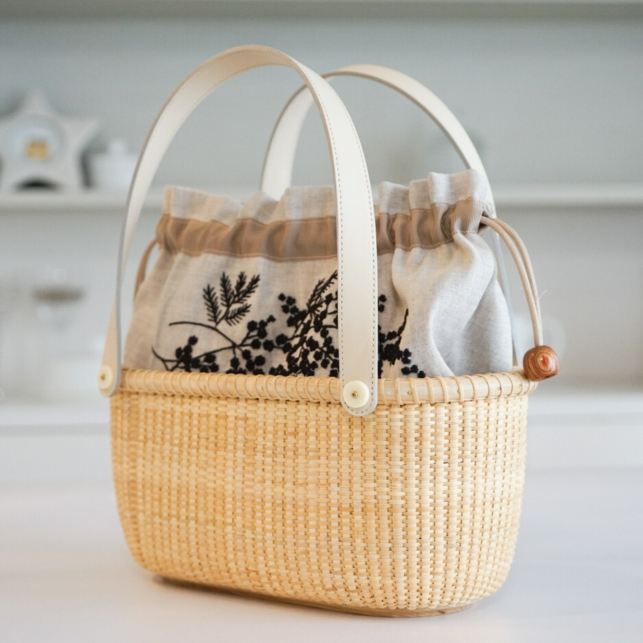 手刺繍ミモザ内袋付きナンタケット バスケット バントレイ 持ち手 本革 ベージュ 【欧米セレブを魅了 伝統 の「世界一美しい かご 」】 かごバスケット カゴ 高級 結婚式 パーティ おしゃれ 美人 プレゼント