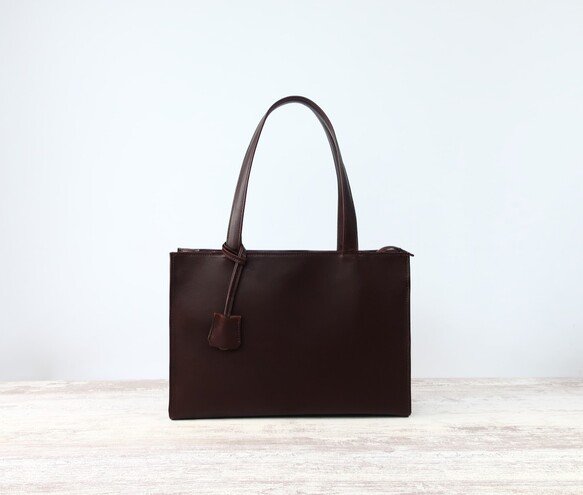 しかくトートbag(M)☆彡ダークブラウン・ファスナーver・受注製作 バッグ 日本製 国産 メンズ レディース 本革 通勤バッグ シンプル 高級 お洒落 鞄 カバン 牛革 旅行 フォーマル オケージョン プレゼント ブランド 入園式 バッグ 本革|naoao.bag 店
