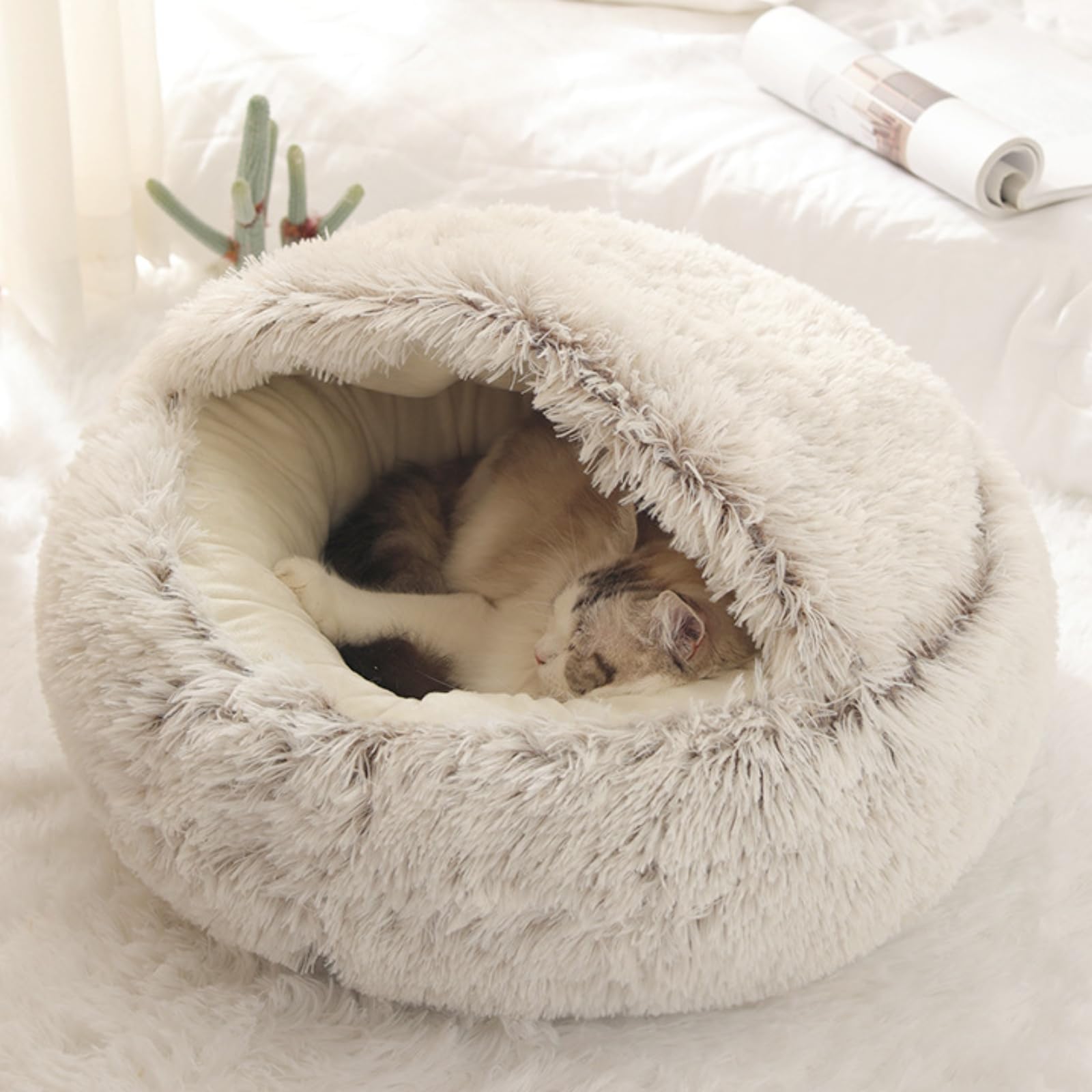 クリスタルベルベットの暖かいラウンドハーフパックキャットネストペット犬小屋ふわふわ柔らかく暖かい深い睡眠プラッシュラウンドネスト寝袋半密閉型キャットネスト、猫/犬/小型犬に最適 (50*50,ブラウン)｜NeoMart