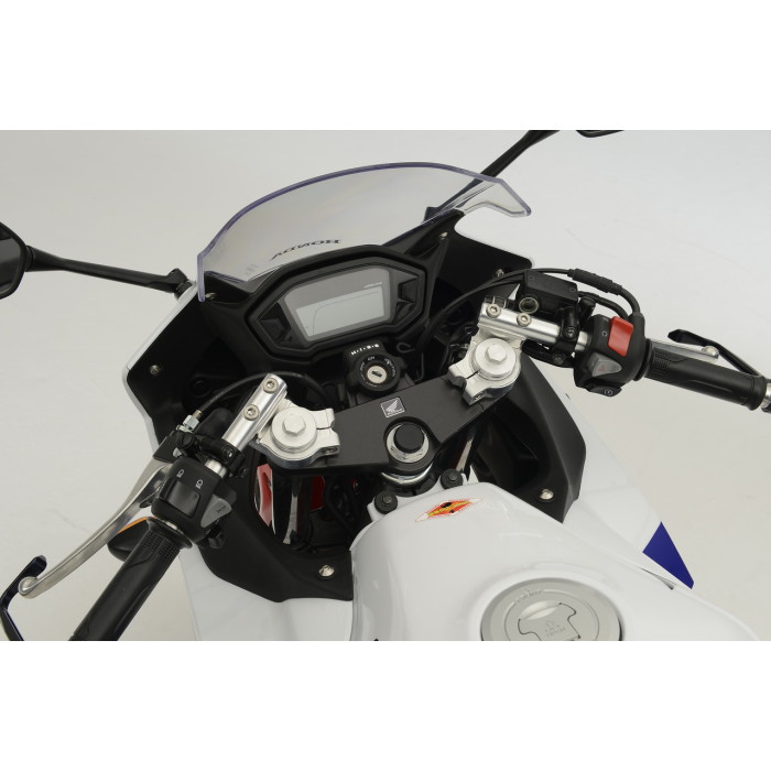 CBR400R Puig サイドスポイラー CBR400R Puig サイドスポイラー（Puig プーチ ：サイドダウン