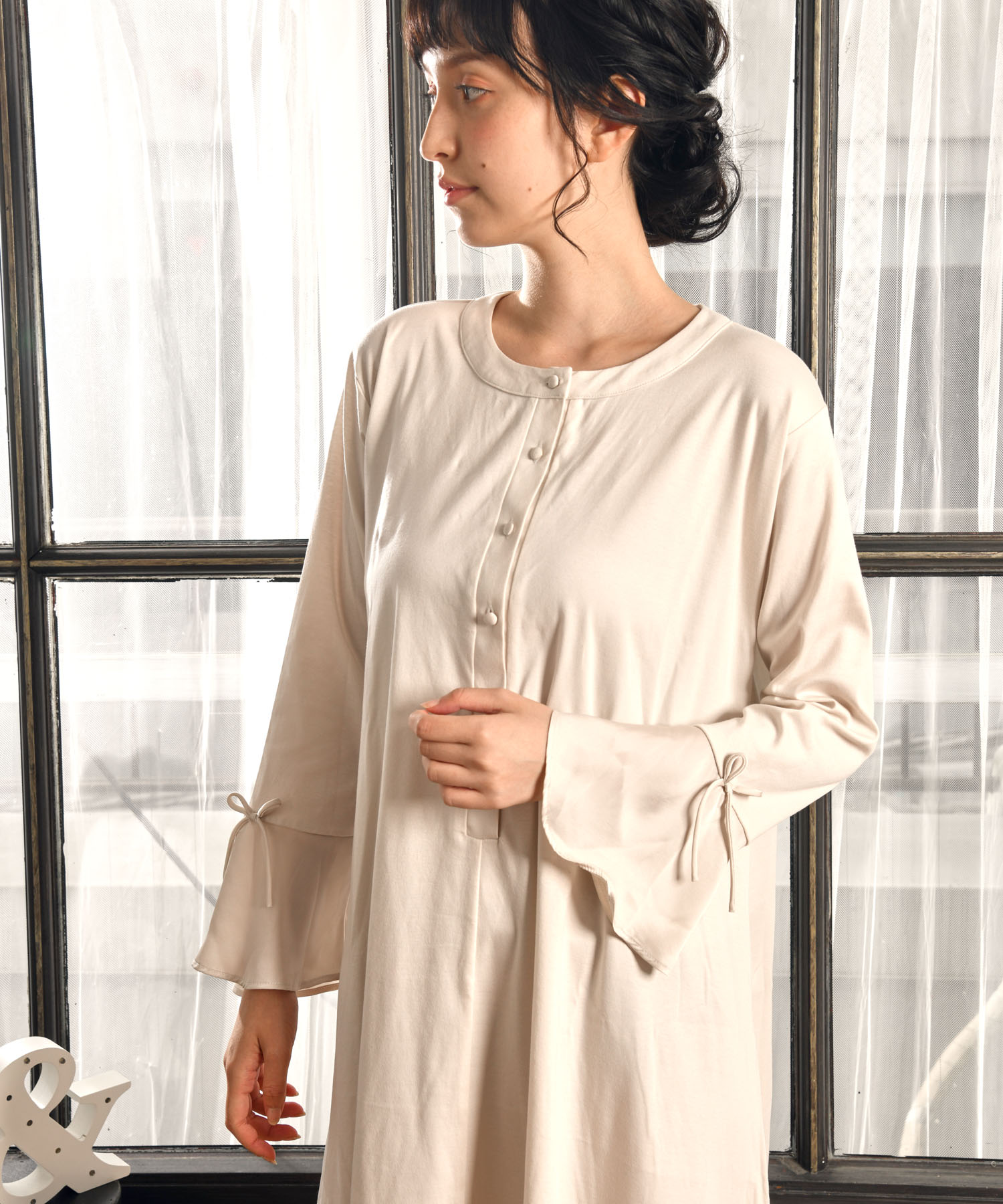 激安の Narue公式 公式 ナルエー Narue Narue 春 ルームウェア ワンピース ネグリジェ パジャマワンピース レディース ギフト 大人っぽい プレゼント ホワイト ピンク 21 綿 抗菌 抗ウイルス加工 クレンゼ 抗ウイルス加工スムースワンピース 母の日w 55 以上