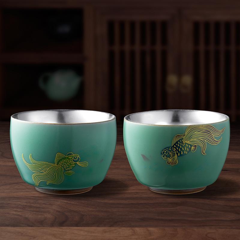 茶器セット 湯呑み 陶器 セラミック 銀彩 銀装飾 手描き 彩絵 縁起物 開運 お祝い 保温機能 和モダン 中華風 おしゃれ 高級感 プレゼント ギフト 贈り物 自宅用 来客用 普段使い(x2)