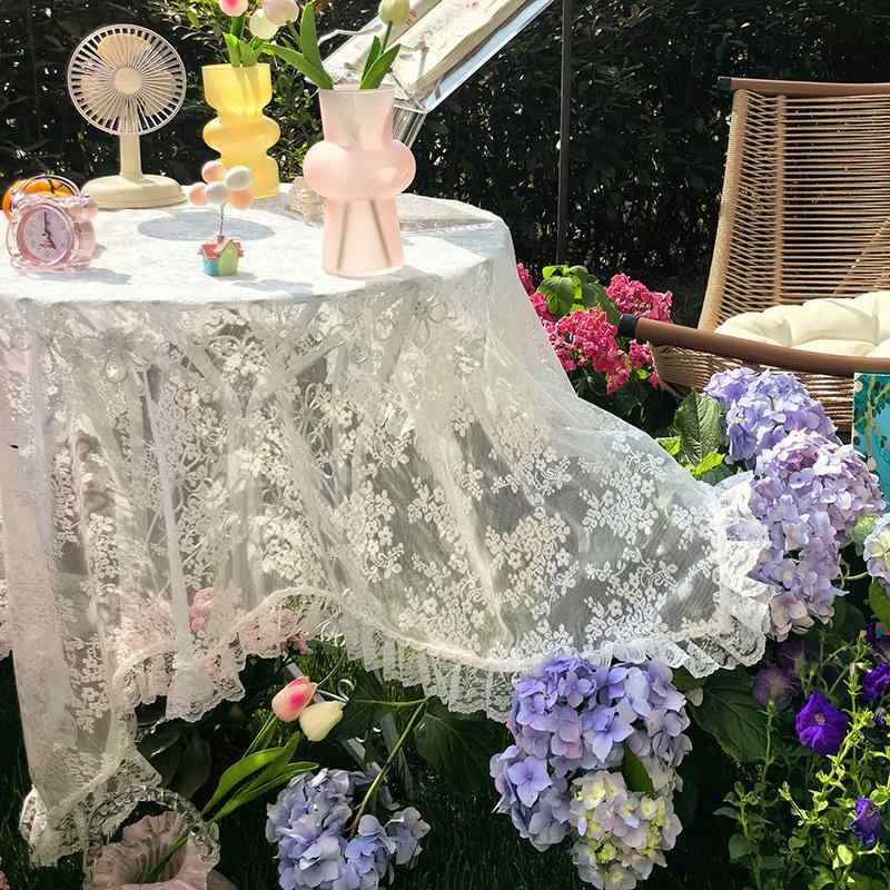 長方形 レース 刺繍 花柄 テーブルクロス テーブルカバー コットン混 白色 フリル 花辺 田園風 装飾用 キャンプ 誕生日 背景布 遮り かわいい 日常使い