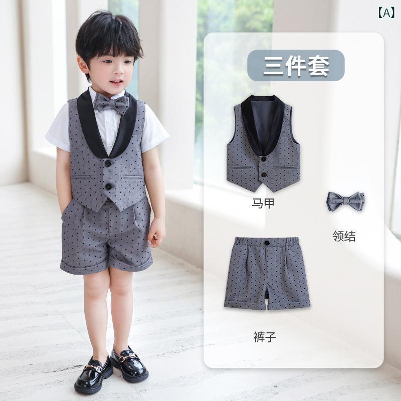 男の子 西装 礼服 短袖 マ甲 セット 夏 子供服 韓版 薄手 柔軟 素材 ポリエステル混紡 灰色 3点セット 4点セット 5点セット 丸模様 英倫 スタイル トレンド 短パン 領結 翻領 シングルブレスト 短丈 涼しい 通気性 良い フォーマル 演出