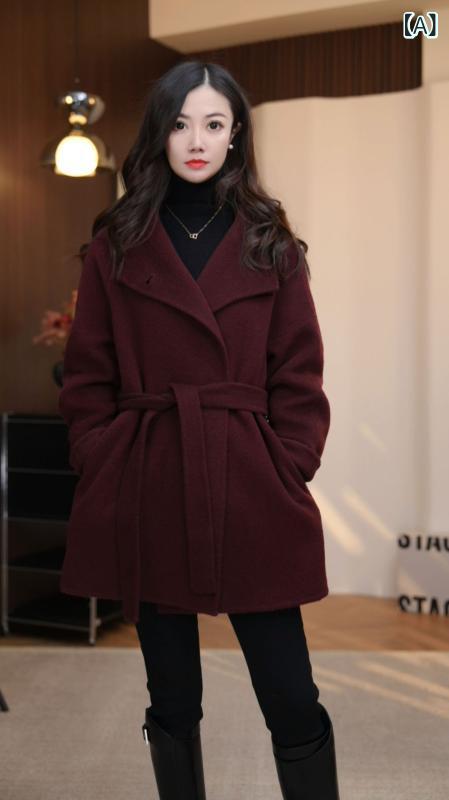厚地の外套 レディース 冬 真っただ中丈 大型襟 二面使い走り 絨毛 毛織り 精神状態 通い 広広とした影ぼうし ロング衣袂 純色 並み並み厚 酉の方角三尺帯 安哥拉赤いこと 炭黒いこと 米白いこと 軽さ 優しいこと