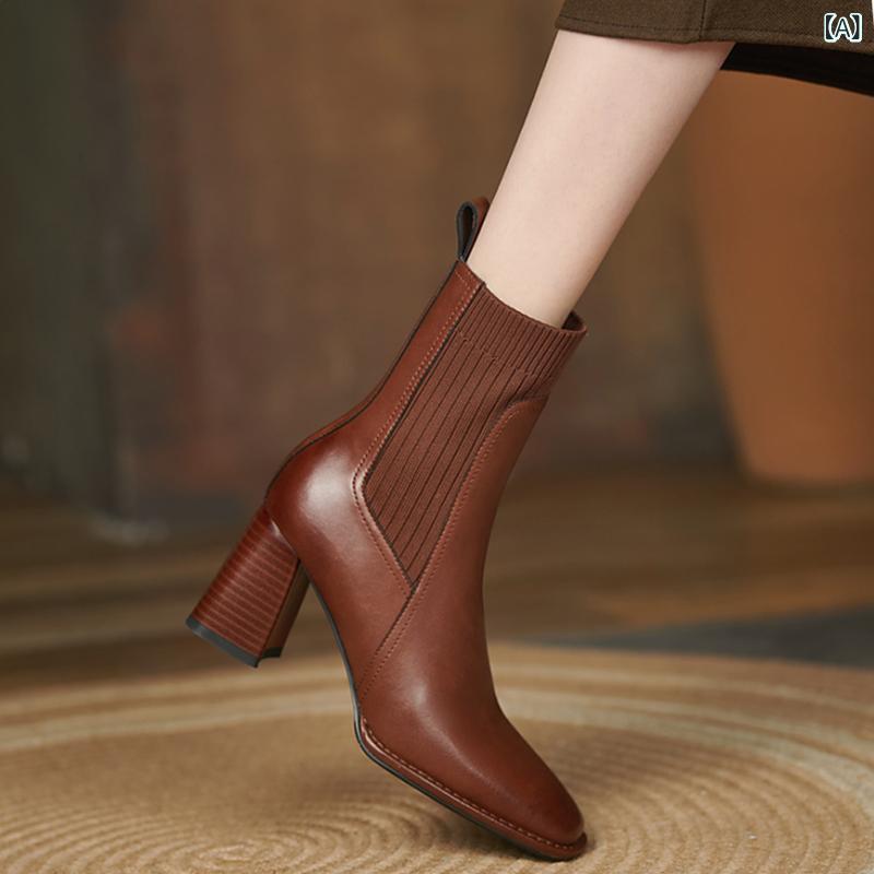 アンクルブーツ レディース 秋冬 粗高跟 方頭 ひと肌 牛二層皮 返り咲き 毛飛球 短毛?内里 皮布うつり変わり 純色 赤銅色 薄墨色 黒いこと 通い 普段使い走り 伸縮性 情の籠もった 軽さ 今めかしい