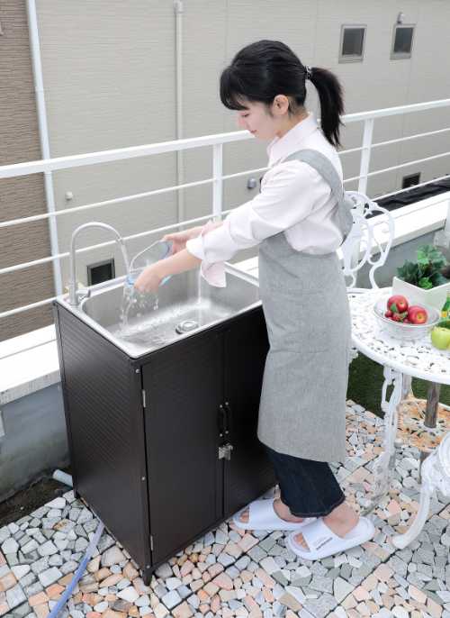 アルミ収納庫付きステンレス流し台 (ガーデンシンク　蛇口付き　作業　汚れもの洗い　エクステリア ガーデニング 洗い物 洗い場 ステンレス製 小型 工事不要 簡易 応急 流し コンパクト 簡単設置 軽量 深型シンク キッチン 水回り 簡易シンク BBQ アウトドア)｜ナルキ屋