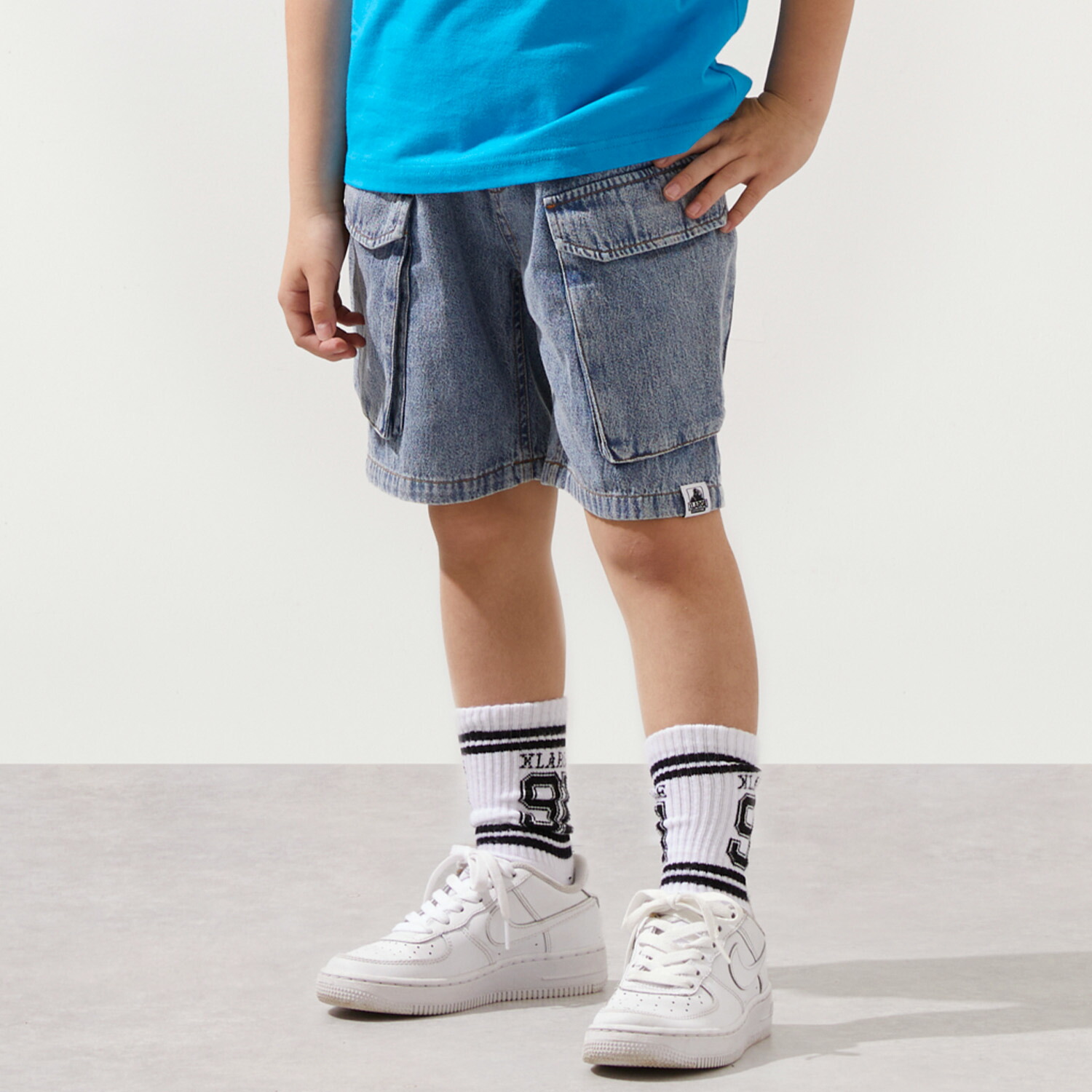 エクストララージ　キッズ(XLARGE KIDS) ケミカルウォッシュ デニムカーゴハーフパンツ 8,690円