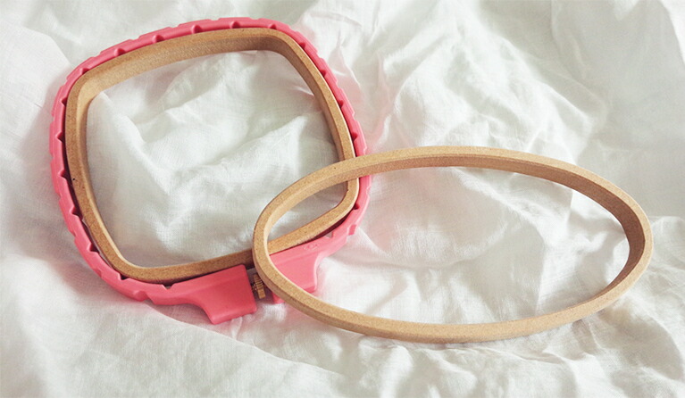 刺繍枠 大 四角型 三角型 楕円型 丸 ブルー 型セット 青 手芸 手芸用品 手作り四角 四角枠 枠 水色 インチ 木 木材 Mdf 刺繍 変形 ネジ式 つまみ式 プレゼント リボン ハンドメイド クロスステッチ パッチワーク オリジナル キルト Diy 小さい 小型 刺しゅう