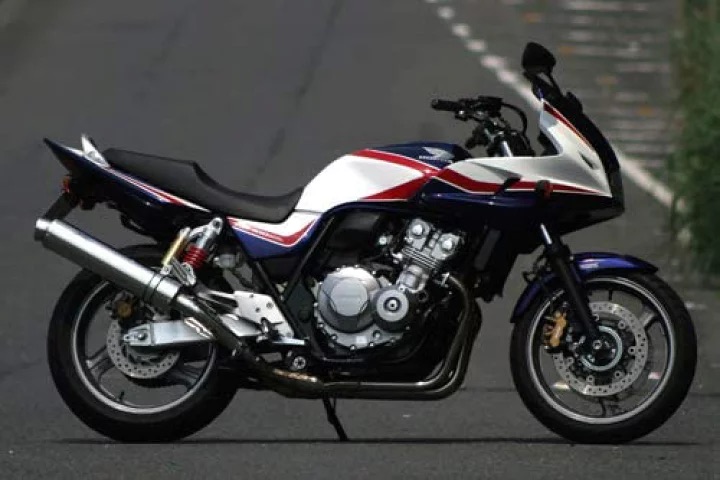 【国内メーカー Realize】 ホンダ CB400SF / SB Revo ( EBL-NC42 ) Realize 製 アリア スリップオン マフラー ステンレス サイレンサー スラッシュエンド (Type S) 説明書付NC42 CB400スーパーボルドール バイク カスタム パーツ リアライズ　日本製 国産 Made in Japan