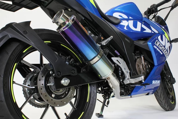 【Realize ジクサー250 ジクサーSF250 22Racing マフラー チタンサイレンサー 2BK-ED22B 8BK-ED22Y 】ブルーカラー バイク用品 バイクパーツ フルエキゾースト カスタム パーツ ドレスアップ 交換 社外品 説明書付 重低音 リアライズ スズキ GIXXER