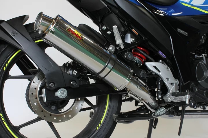【 Realize ジクサー150 バイクマフラー 2BK-ED13N 2020年～2022年 22Racing ステンレス マフラー 】シルバーカラー バイク用品 バイクパーツ フルエキ フルエキゾースト カスタム パーツ ドレスアップ 交換 社外品 説明書付 スズキ リアライズ GIXXER 355-009-00