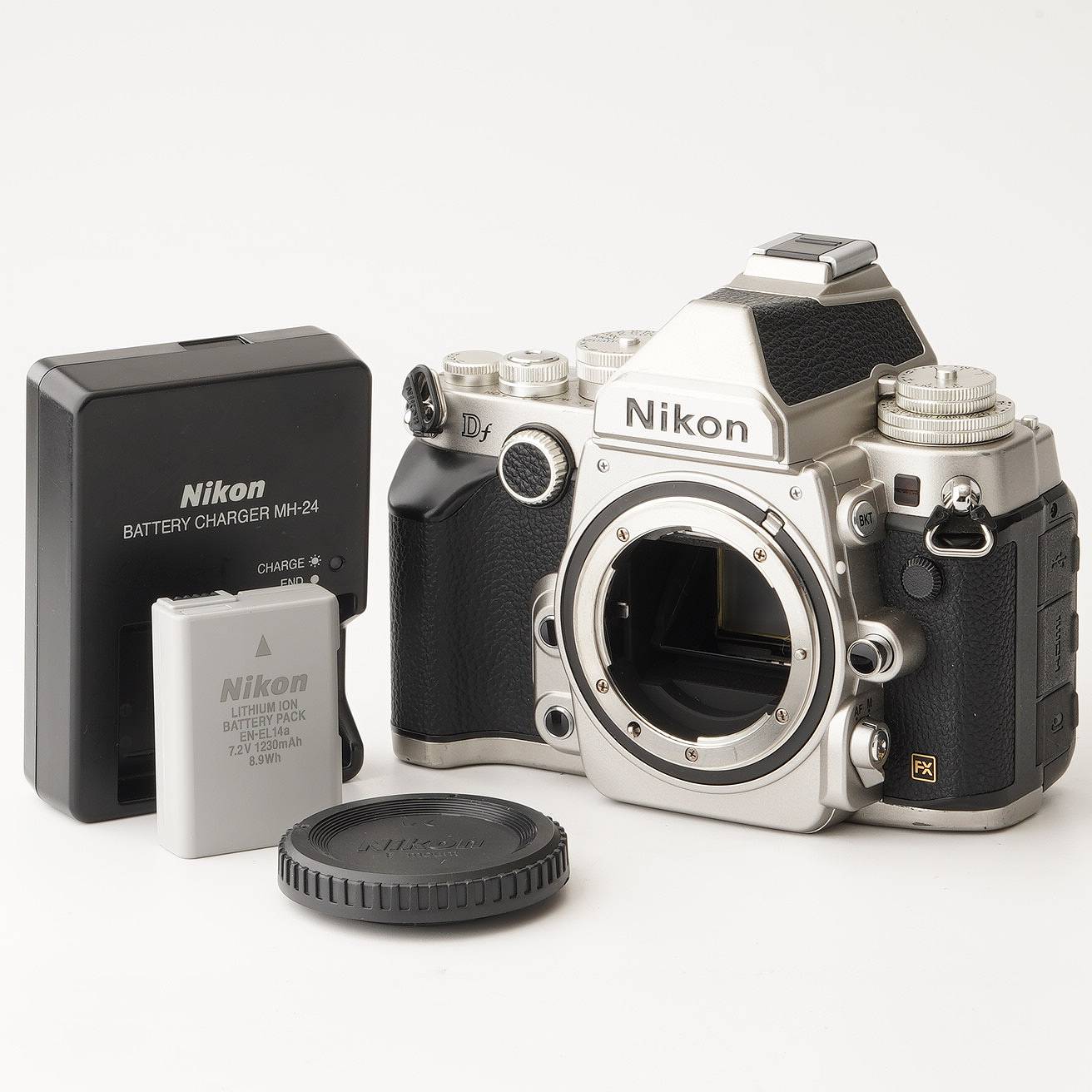 ニコン Nikon Df 上半身 デジタル一眼二眼レフ写真機
