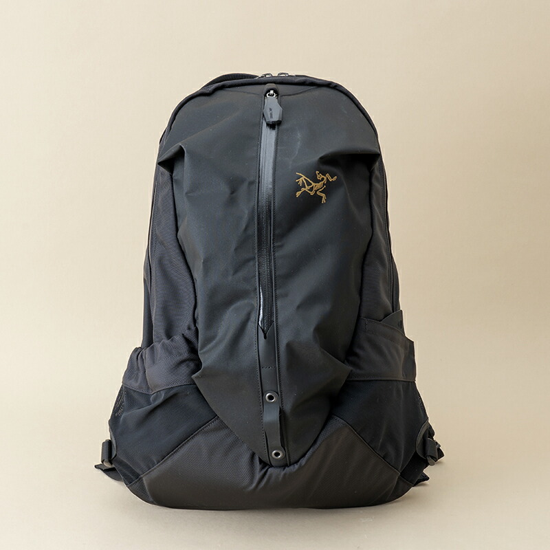 デイパック バックパック 16 Backpack アロー アークテリクス Arcteryx バッグ Black アウトドア ナチュラム バックパック Arro 16 バックパック 16l 支店