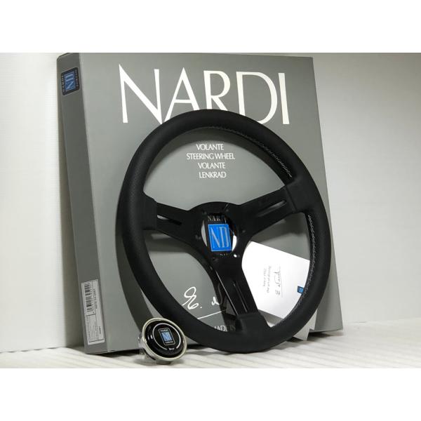 栃木発★在庫有★ NARDI ★ ナルディー 330 Φ コンペティション パンチングレザー 黒 ブラックスポークN081 検) 33 φ パイ mm スカイライン シビック カローラ ジムニー ハイエース プロボックス アルト ランパン ミラ L700 71 サニー ダットサン ブルーバード ミニ 7|エヌオートプラン