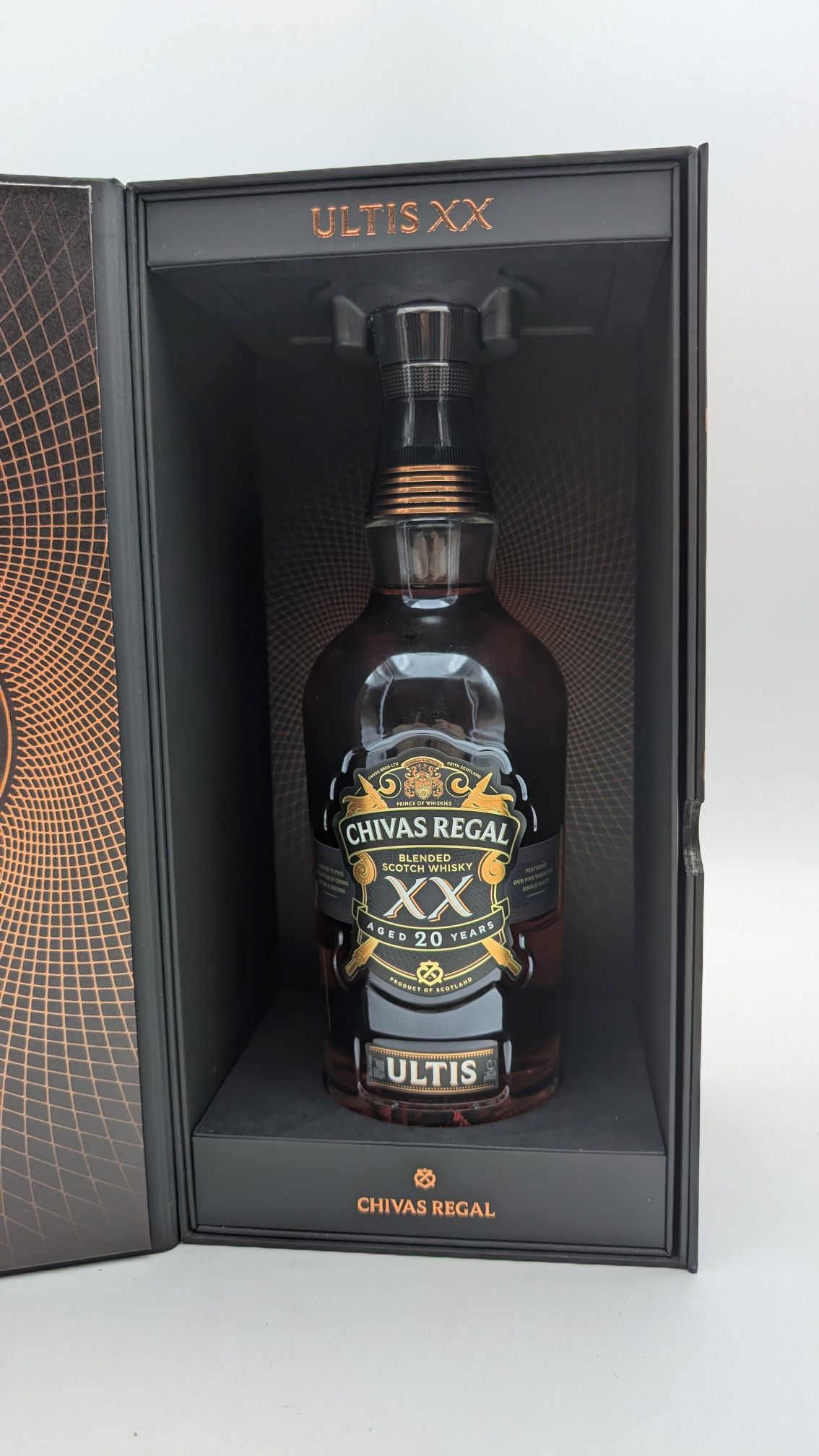 ウイスキー CHIVAS REGAL AGED 25 YEARS 700ml 40% Chivas Regal 25 Year Old 700ml 40% - Fine Spirits CY